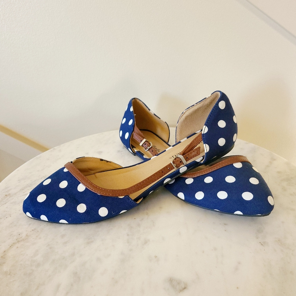 Polkadot slip ons